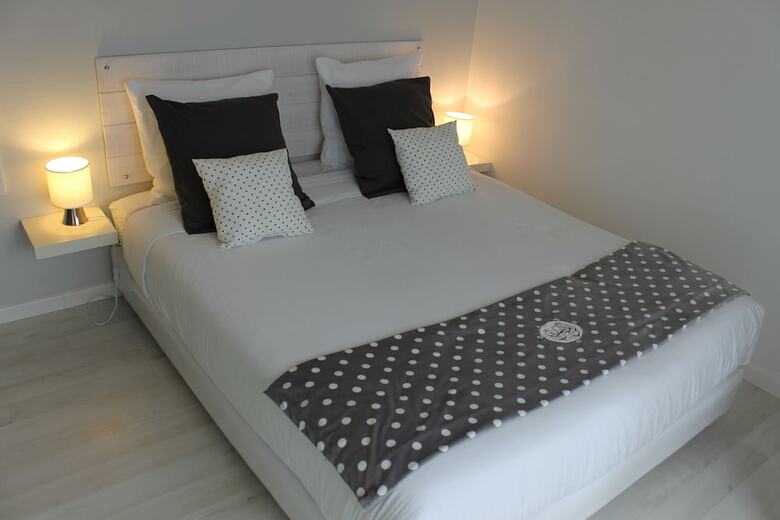 Hotel Jardin Des Nosieres