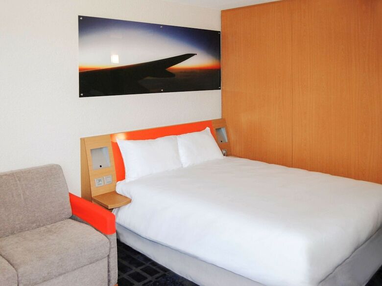 Hotel Ibis Styles Marseille Provence A�roport