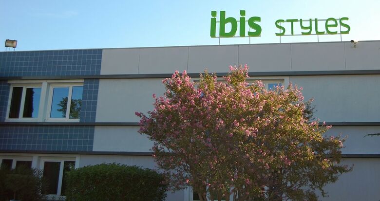 Hotel Ibis Styles Marseille Provence A�roport