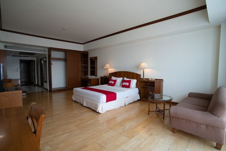 Ayutthaya River View Hotel