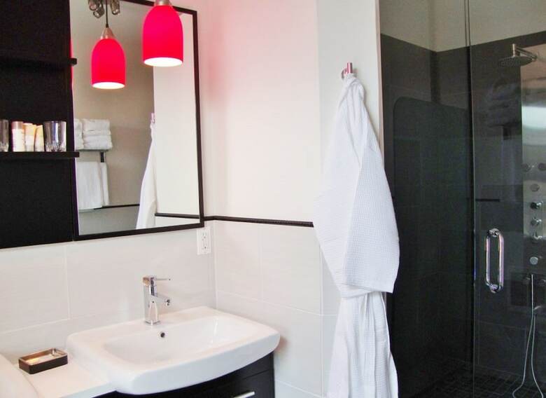 Blancnoir Bed & Breakfast