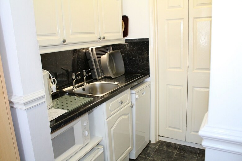 Fernhurst Holiday Apartments