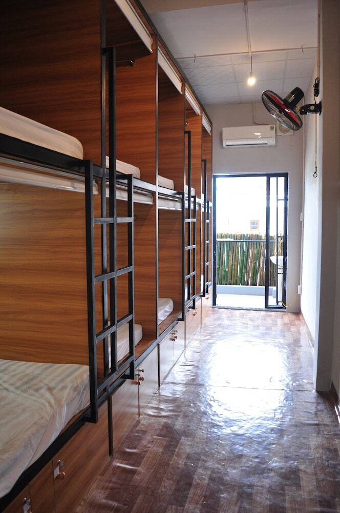 Hostal Village Hostel