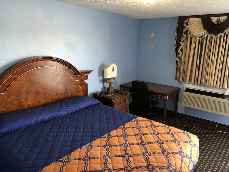 A Fisher's Inn Motel