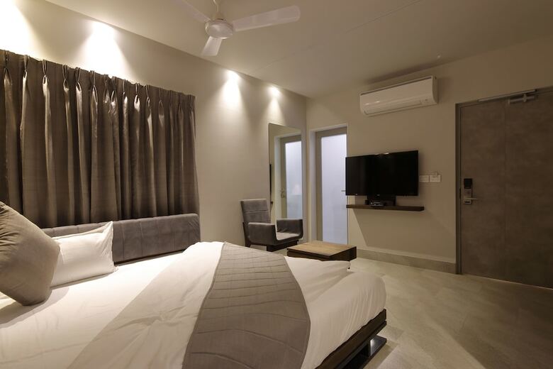 Hotel Carrefour