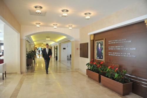 Chinar Hotel & Spa