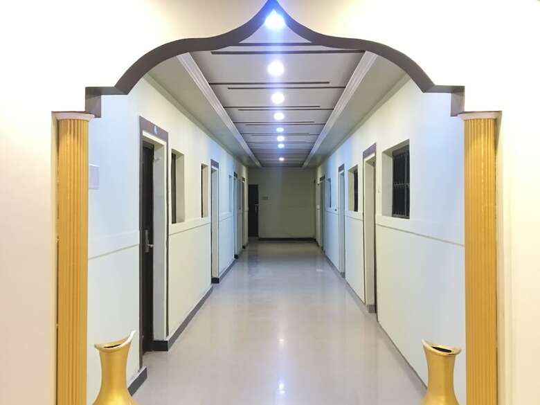 Hotel Mangalam Palace - Lucknow Airport
