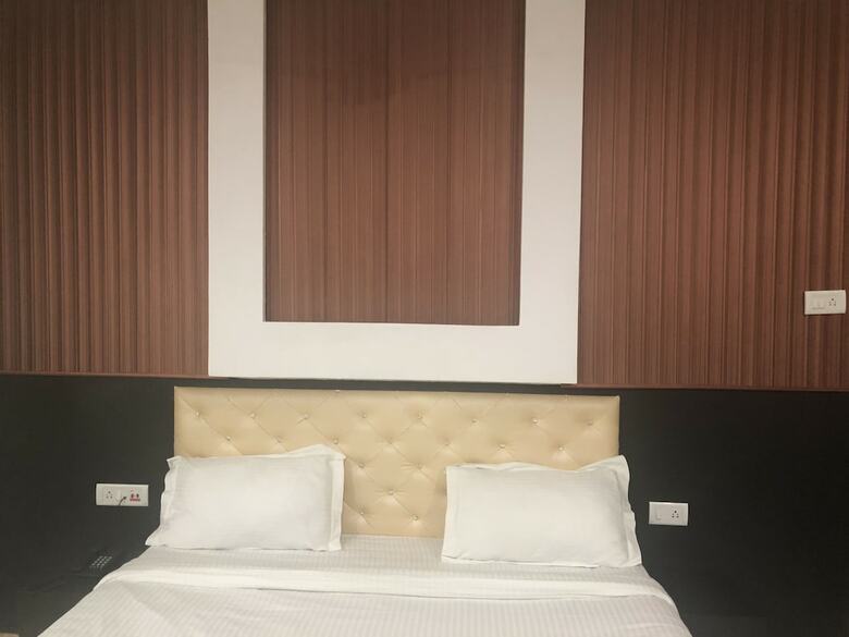 Hotel Mangalam Palace - Lucknow Airport