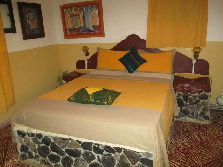 Hotel Chez Eric