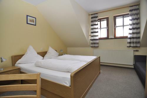 Hostal Landgasthof Lang Zum Adler