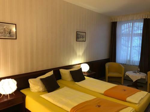 Hotel Sch�ne Aussicht