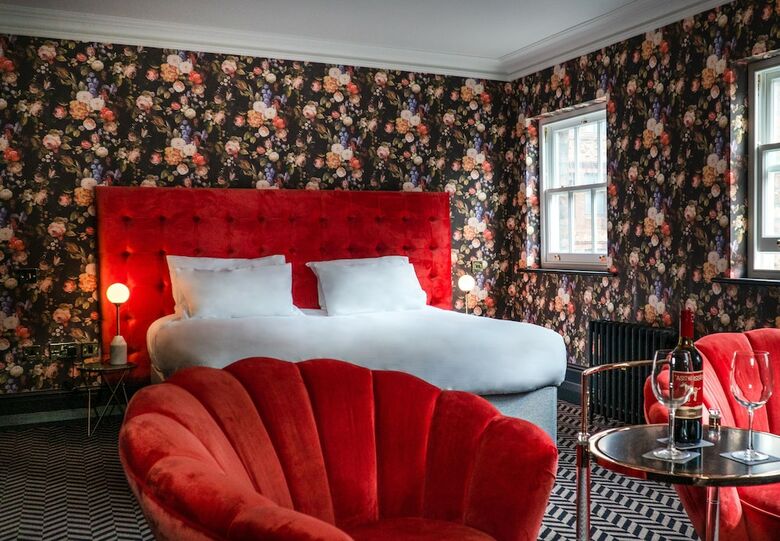 Lock & Key Hotel
