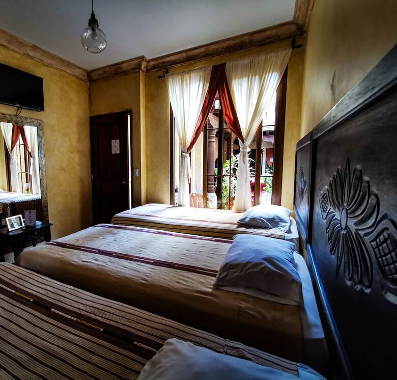 Bed & Breakfast Central Bougainvillea
