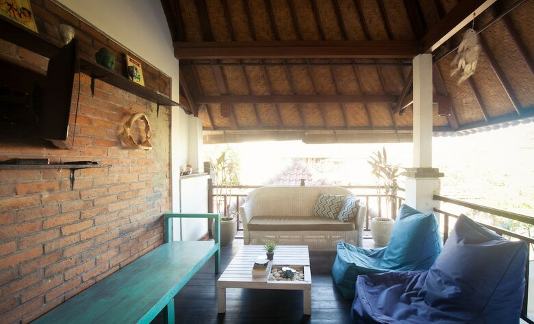 Black Pearl Villa Beachside