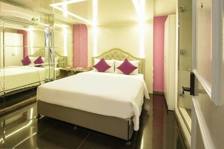 Cupid Hotel