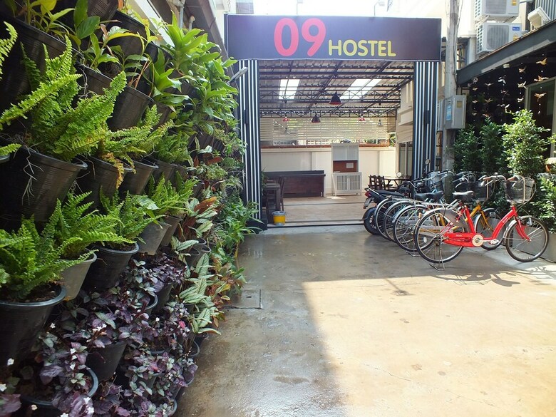 Hostal 09 Hostel