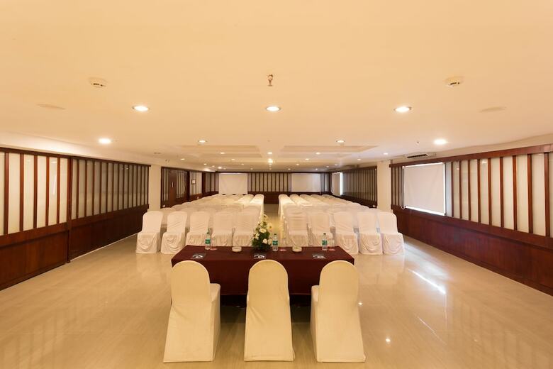 Zip By Spree Hotel Mangala International