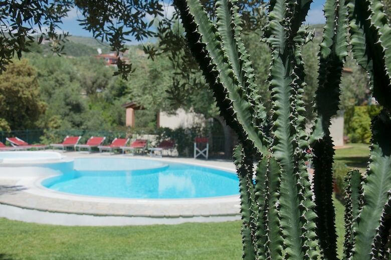 Hotel Residenza Turistica  Torre Delle Viole