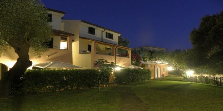 Hotel Residenza Turistica  Torre Delle Viole