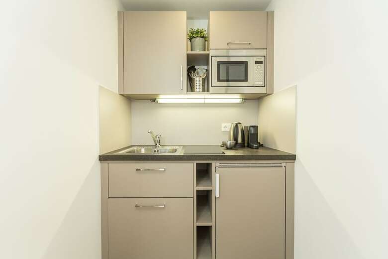 Room 4 Apartments