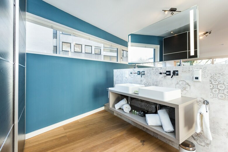 Room 4 Apartments