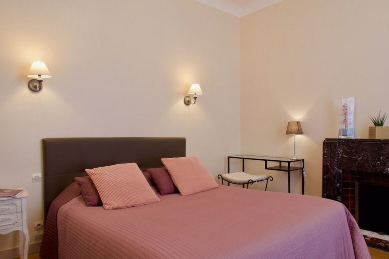 Hotel La Maison Rouge
