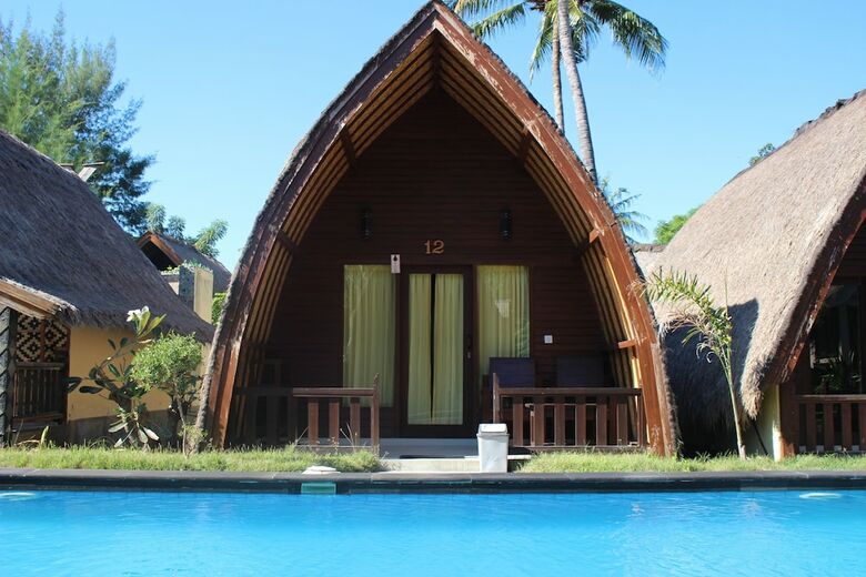 Youpy Bungalows