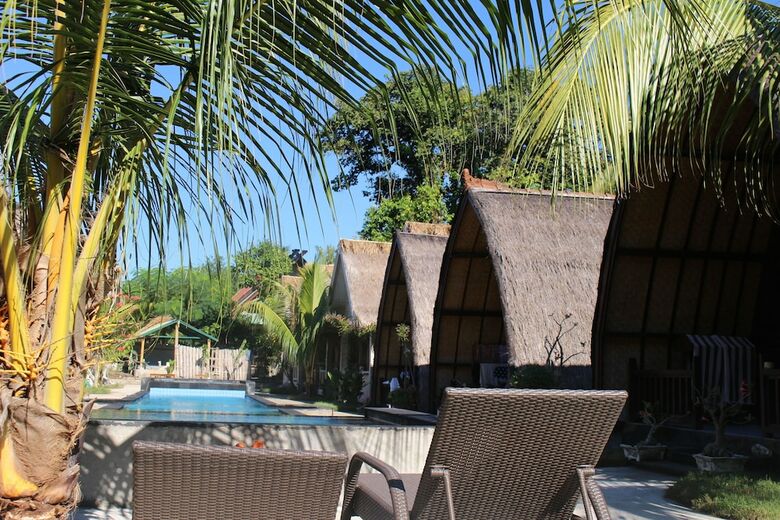 Youpy Bungalows