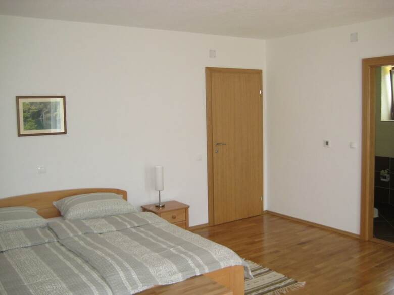 Hotel Guesthouse Lower Lakes