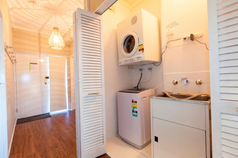 Summit 9 - Modern And Stylish Newly Renovated Apartment