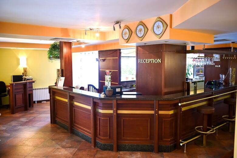 Aparthotel Bojur & Bojurland Apartment Complex