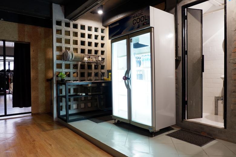 Hostal Hugger Hostel - Adults Only
