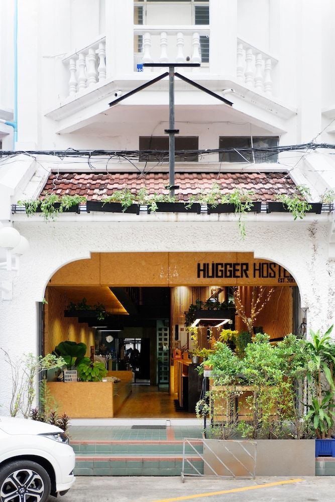 Hostal Hugger Hostel - Adults Only