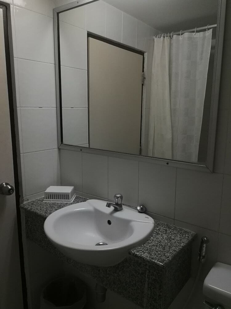 Srivichai Hotel