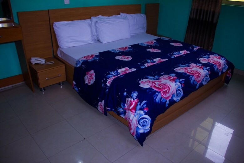 Hotel Vtl Suites
