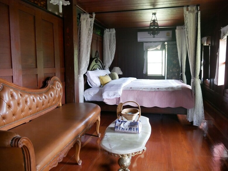 Hotel Ruenthai Jong Lux
