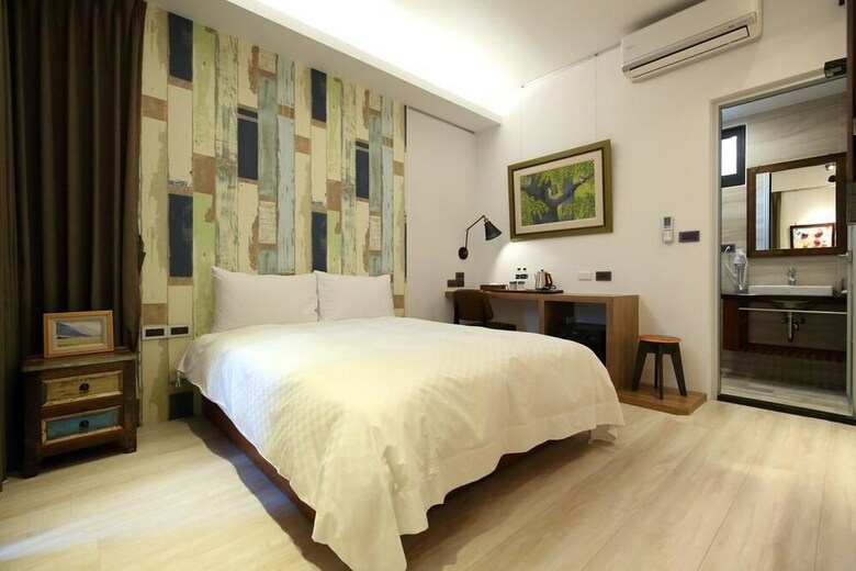 Hotel Midori Hostel