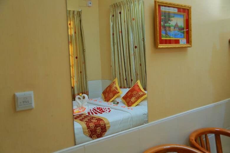 Hotel Shwe Pyi Tan