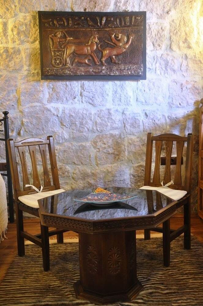 Hotel Aravan Evi