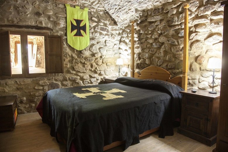 Castillo De A��n De Moncayo