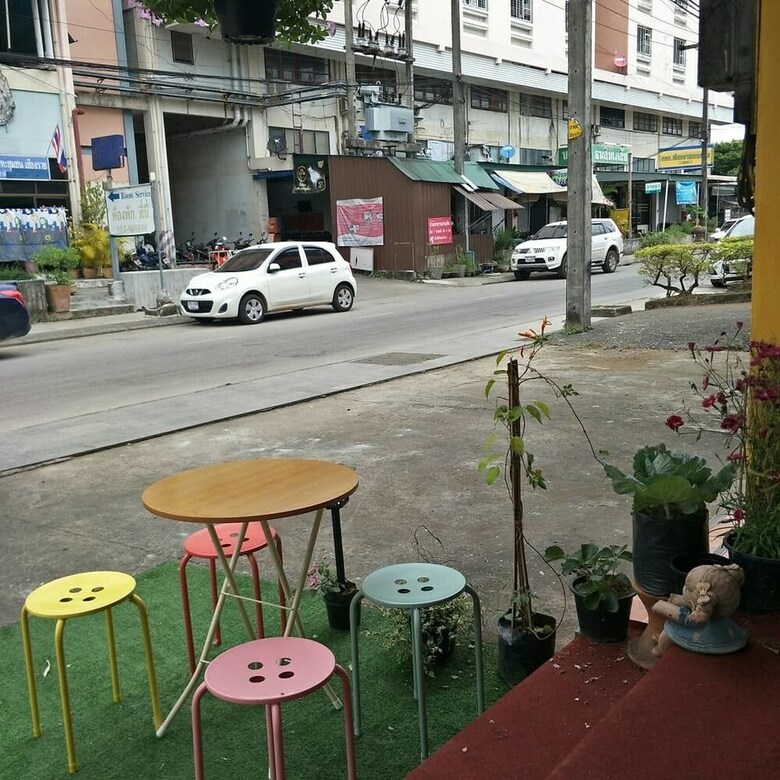 Hostal Take Me Home