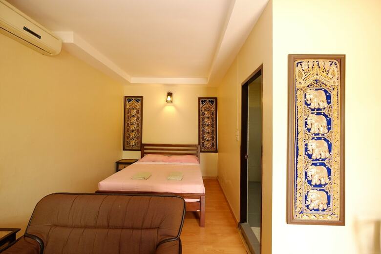 Hotel Piya Guesthouse