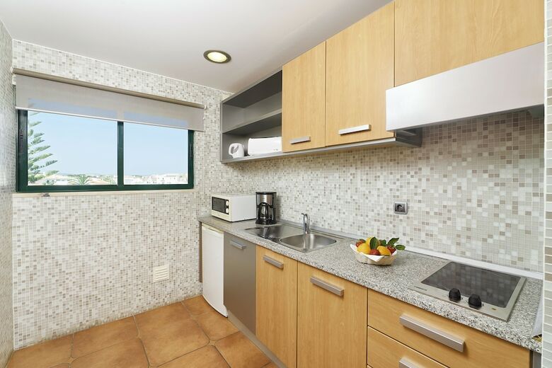 Oceanus Aparthotel