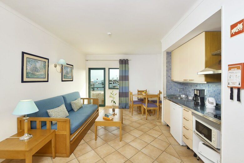 Oceanus Aparthotel