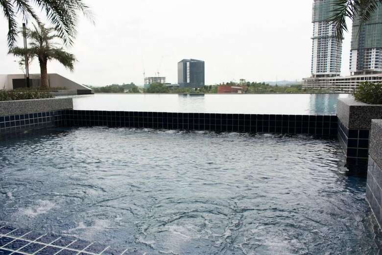 Apartamentos Cozy Condo At The Meridin Medini