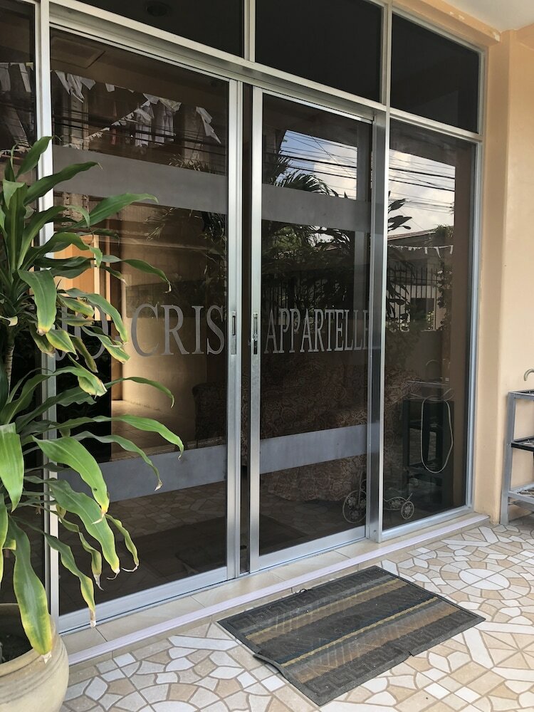 Hotel Jo-cris Apartelle