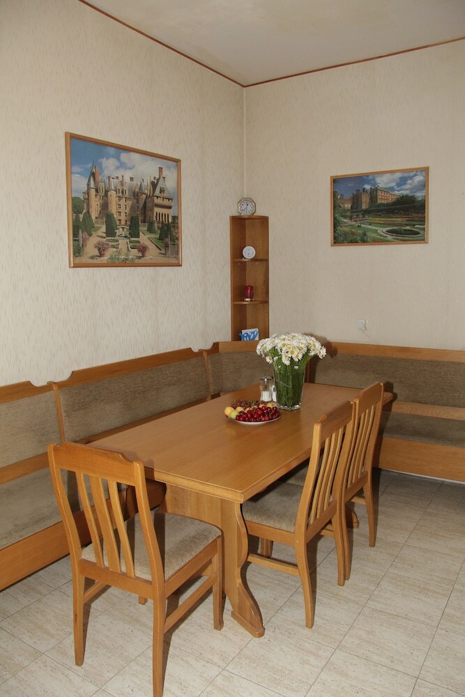 Hostal Rafael Hostel