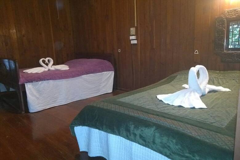 Hostal Crossroads House - Hostel