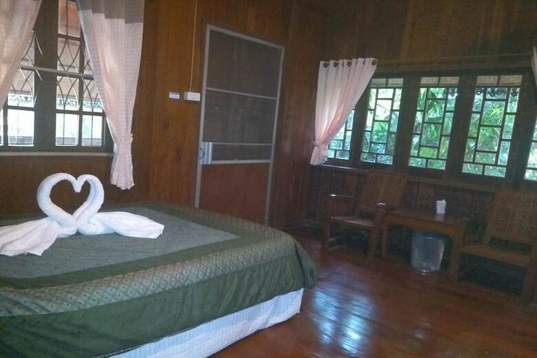 Hostal Crossroads House - Hostel