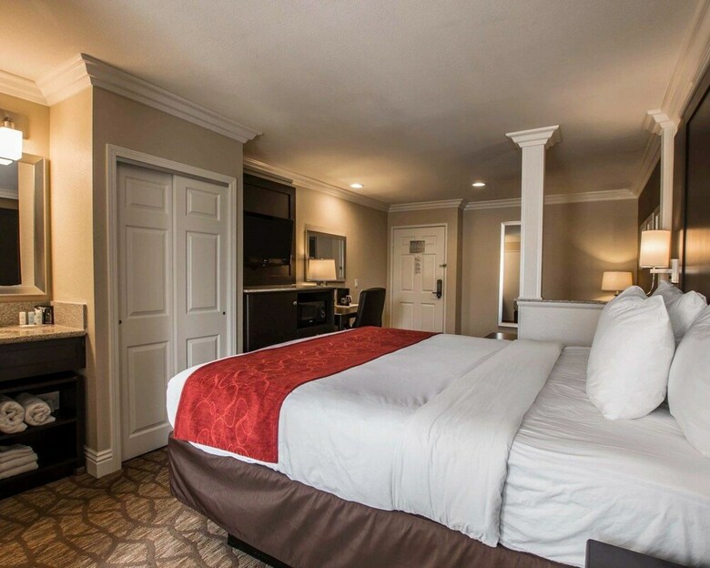 Hotel Comfort Suites San Clemente Beach